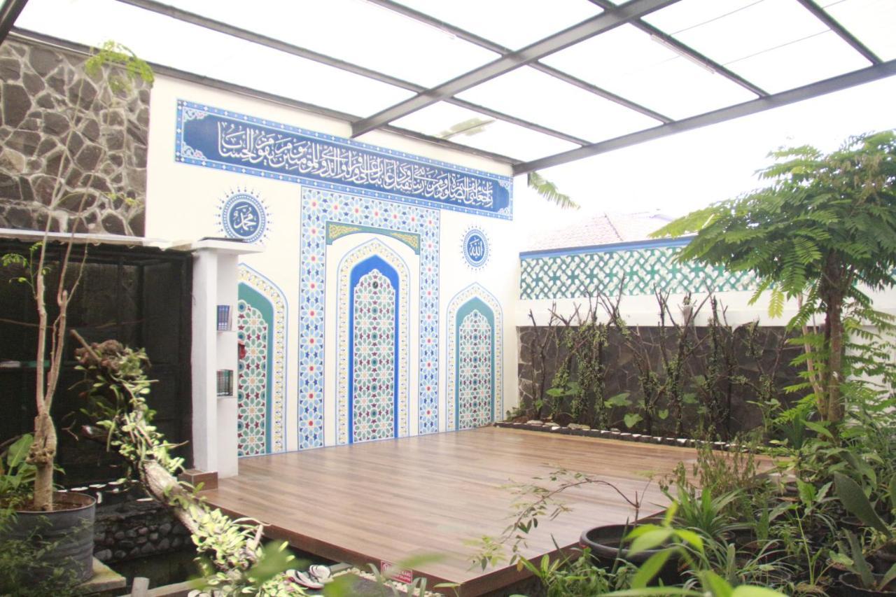 Bu Sepuh Guesthouse Sangkanurip Exteriér fotografie